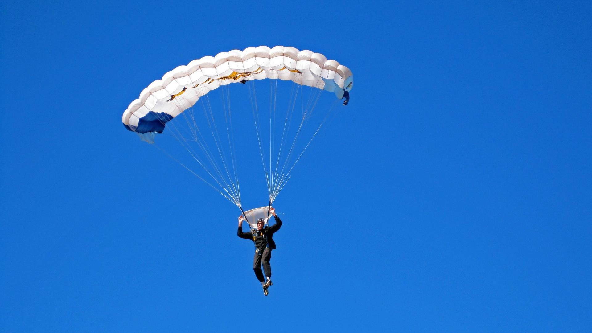 帕特森凭借精准的战术执行,带领袋鼠队在关键时刻制胜,帕特森数据
